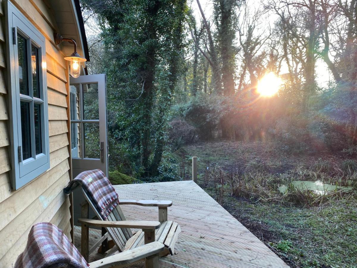 Chez Maurice Luxury Shepherds Hut With Bath And Hot Tub Kelling Eksteriør billede